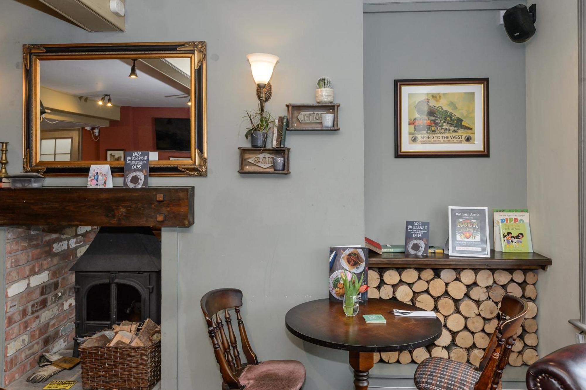 Balfour Arms Hotel Сидмут Екстериор снимка