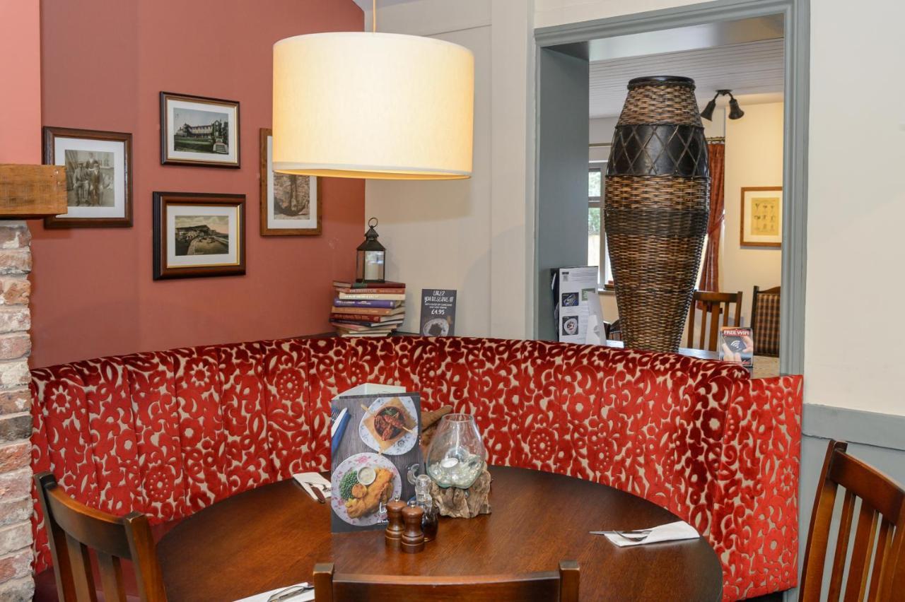 Balfour Arms Hotel Сидмут Екстериор снимка