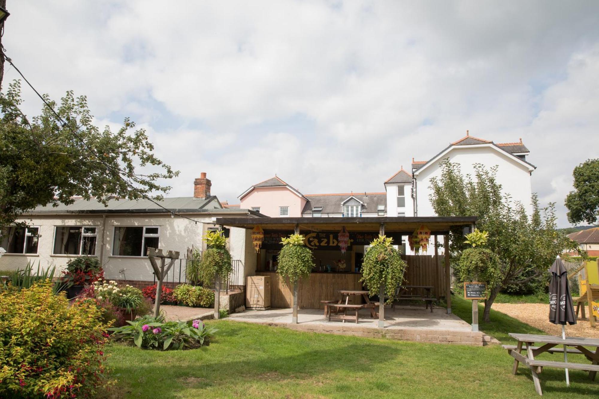 Balfour Arms Hotel Сидмут Стая снимка