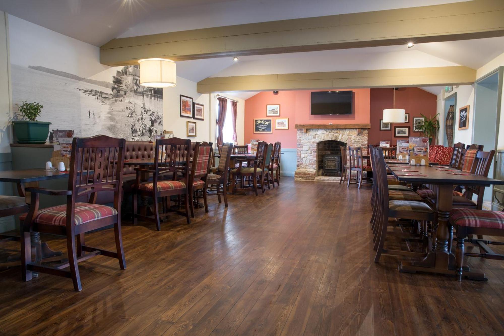 Balfour Arms Hotel Сидмут Стая снимка