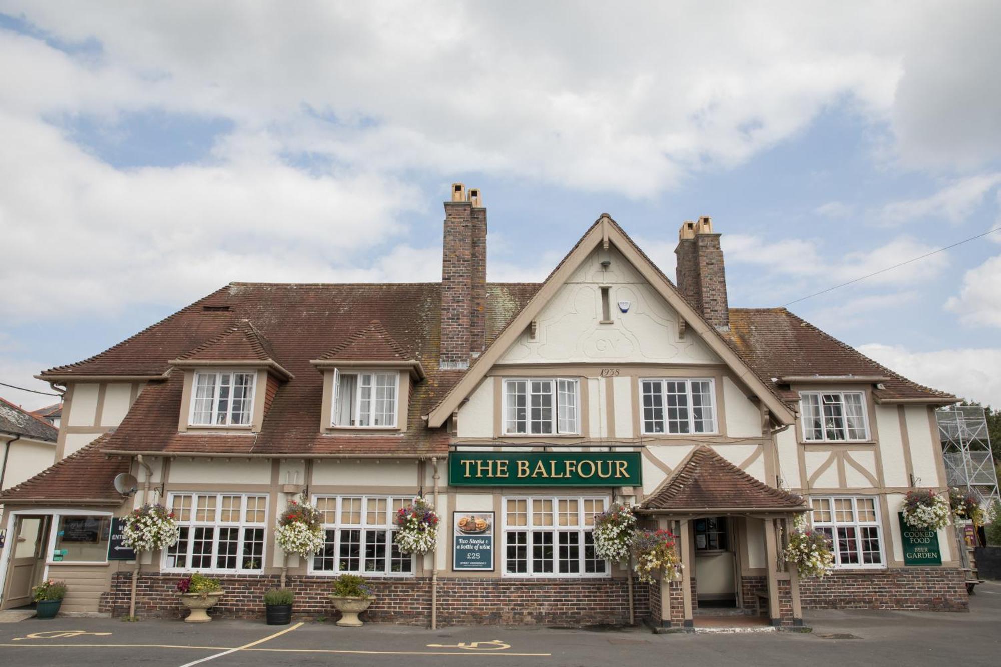 Balfour Arms Hotel Сидмут Стая снимка